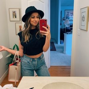 Meet your Posher, Imaan